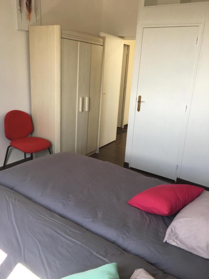 Cafe De La Gare Hotel Bessancourt Kültér fotó